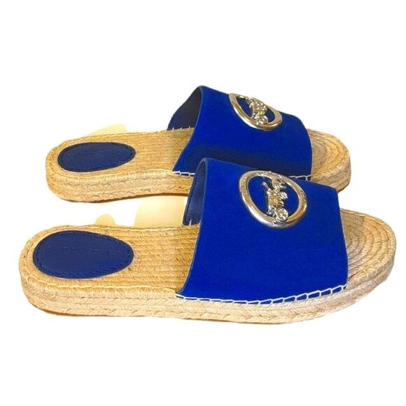 Coach    - Picture 1 of 10